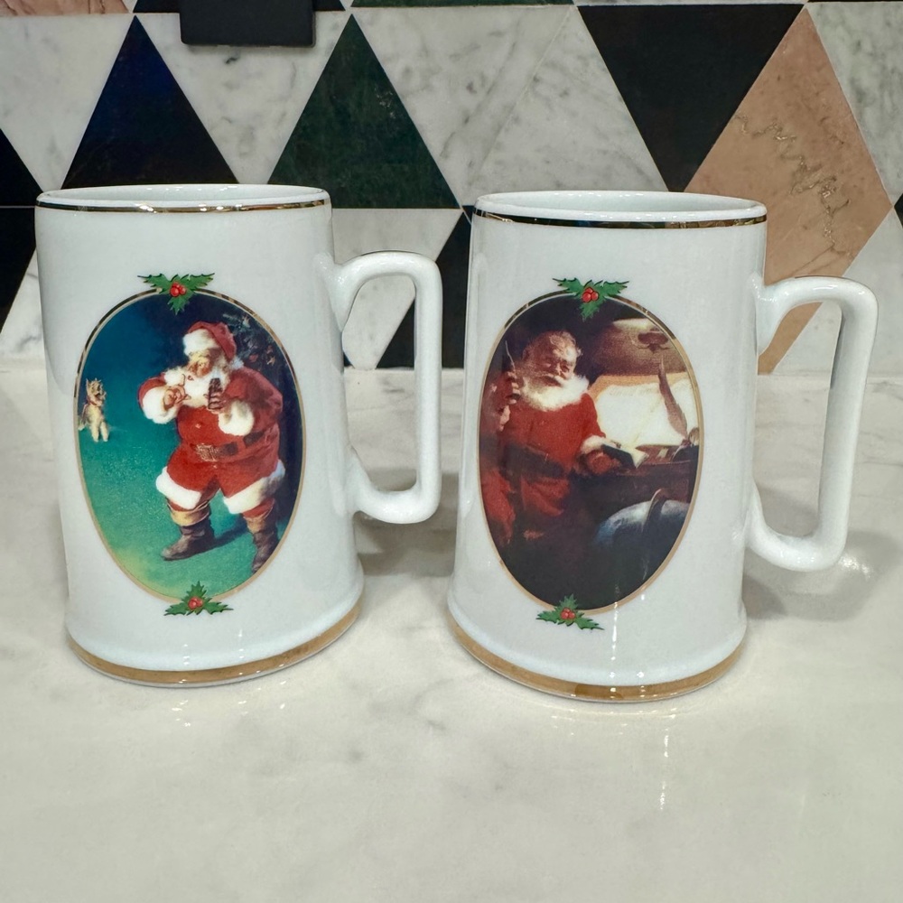 Vintage Coca-Cola Santa Claus Holiday Mugs - Set of 2